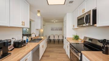 Microwave, oven, stovetop, dishwasher