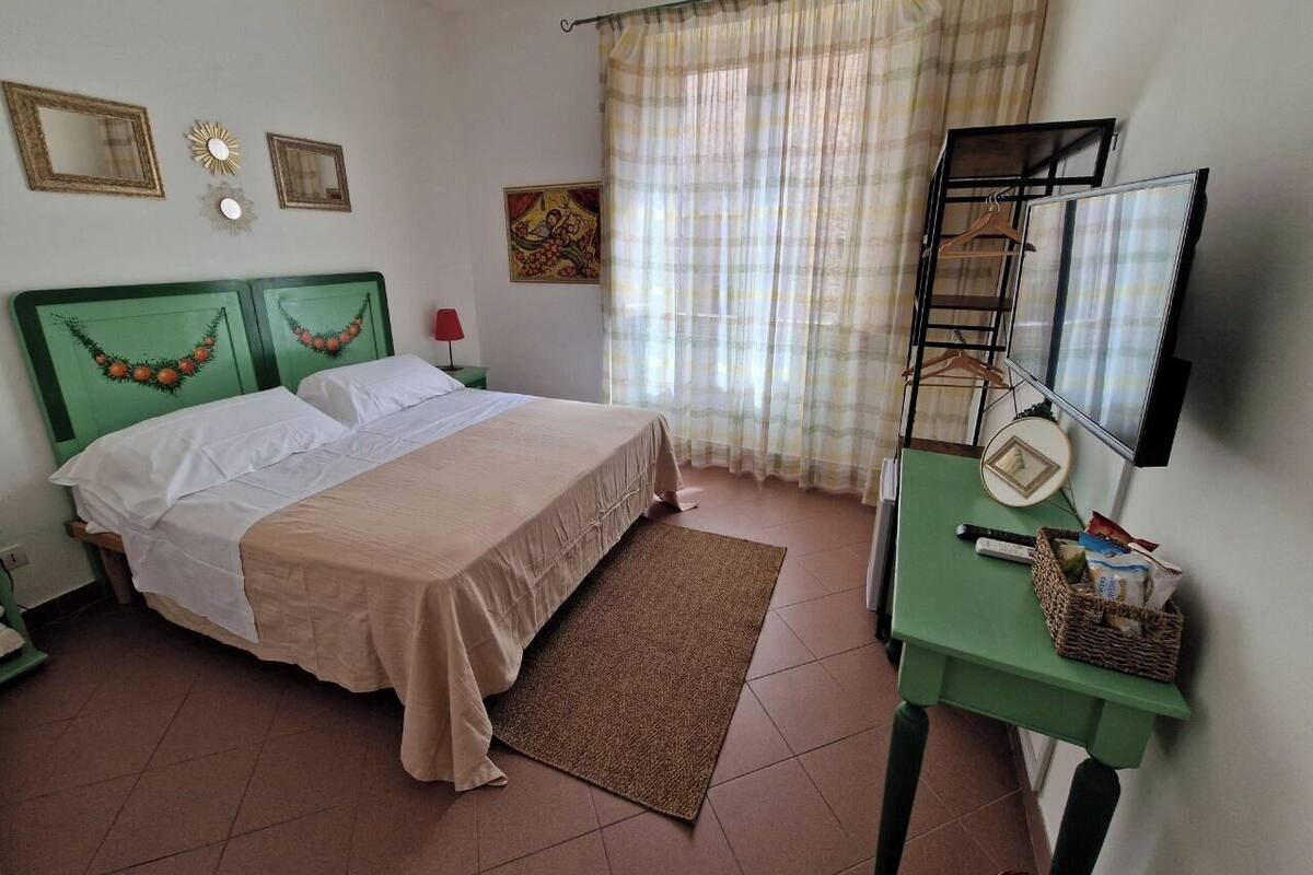 ห้องคลาสสิกดับเบิล | ผ้าม่านกันแสง, เตารีด/โต๊ะรีดผ้า, Wi-Fi ฟรี