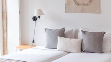 1 bedroom, iron/ironing board