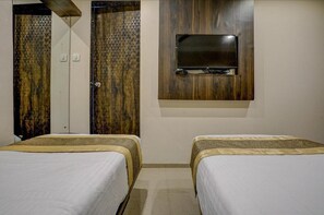 書桌、筆電工作空間、隔音、免費無線上網