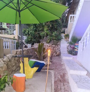 Property grounds - High View Apartments 10 min from mambo (Willemstad)