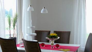 House | Dining