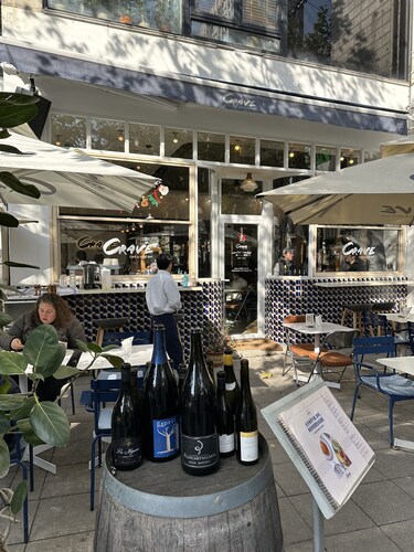 Shanghai Hills& Art Suite 18