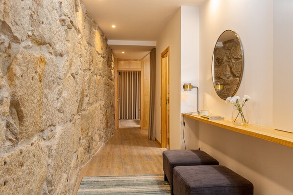 Apartment | Interior - 3 Guests Apartment in Vila Nova de Gaia (Vila Nova de Gaia)