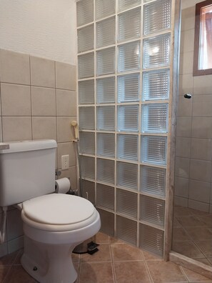 Towels, soap, toilet paper
