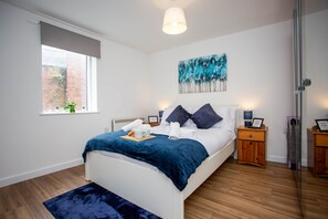 2 slaapkamers, een strijkplank/strijkijzer, wifi, beddengoed