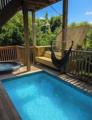 Outdoor pool, a heated pool