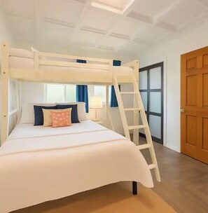 3 bedrooms, iron/ironing board, free WiFi, bed sheets