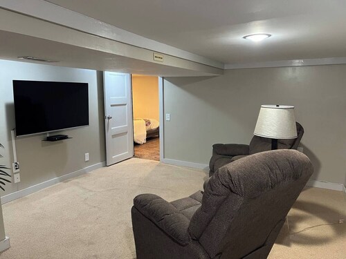 Charming family home less than 10 min from I-80