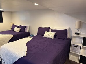 4 chambres, fer et planche à repasser, lit parapluie, Wi-Fi gratuit