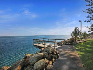 Property grounds - Relaxing waterfront property with own jetty and magnificent views (Amity Point)