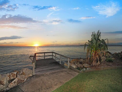 Relaxing waterfront property with own jetty and magnificent views