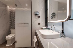 Bathroom - Shanghai Hotel (Shenzhen)