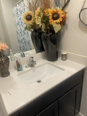 Handtücher, Seife, Toilettenpapier