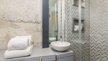 Apartment | Bathroom
