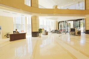 Interior - Yili Huacheng Hotel (Yining)