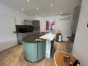 Private kitchen - Villa Měng - Rêve d'Évasion in Sauve (Sauve)