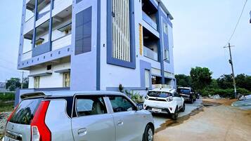 Façana frontal de l'allotjament