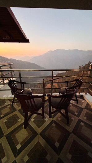 ลานระเบียง/นอกชาน