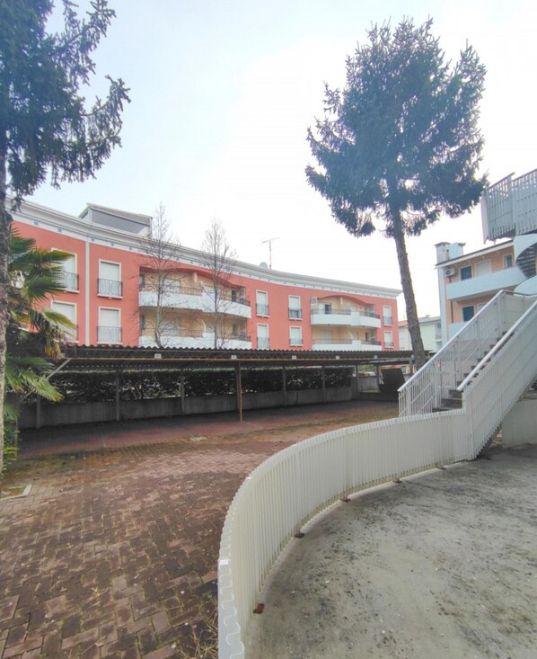 Appartement, 1 chambre, balcon, vue sur la ville | Extérieur