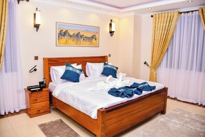 3 bedrooms, soundproofing, iron/ironing board, free WiFi