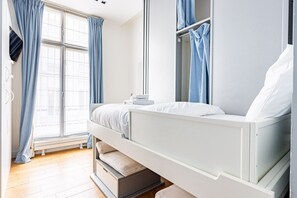 3 bedrooms, WiFi, bed sheets