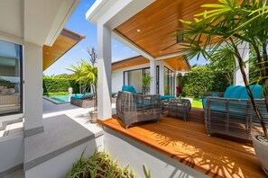 Terrace/patio - Bali Style Pool Villa - Private & Serene (Choeng Mon)