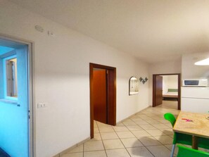 Apartment, 1 Schlafzimmer, Balkon | Innenbereich