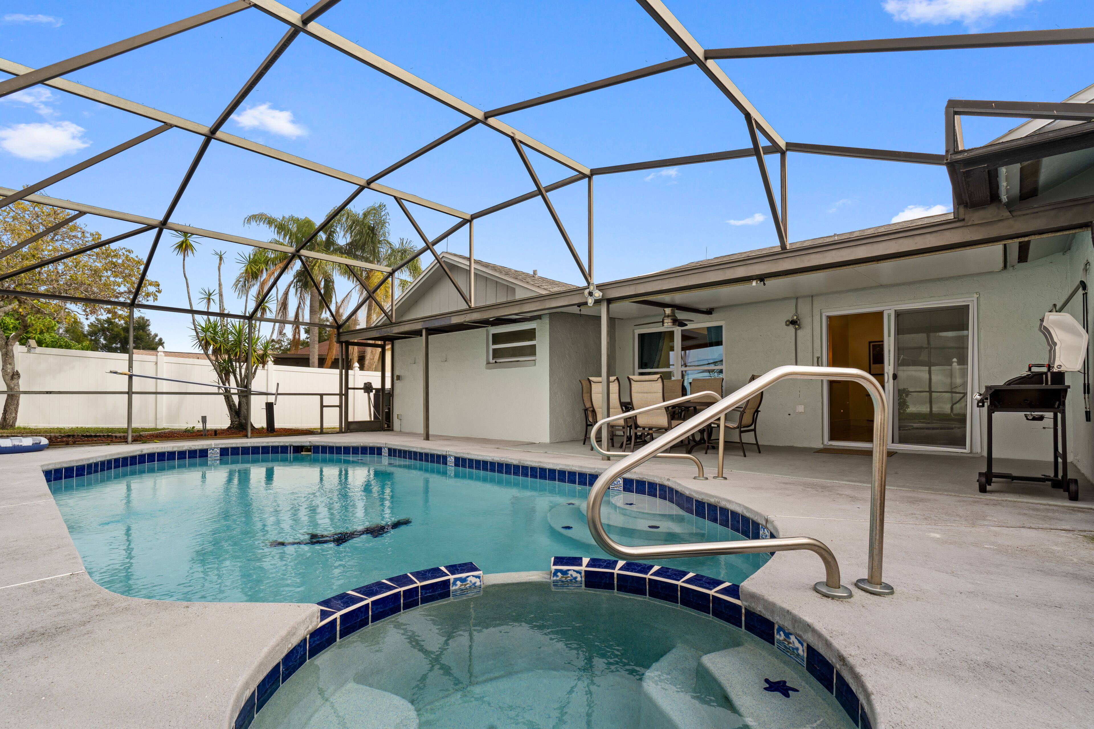 Piscina externa, piscina aquecida