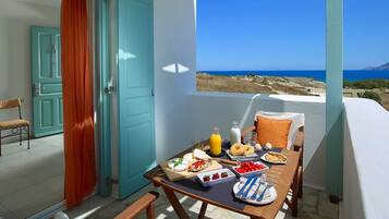 Family Suite, Balcony, Sea View | In-room dining
