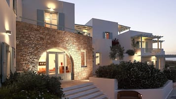 Fachada de la propiedad