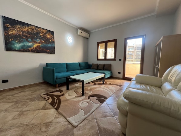 Apartment, Balcony, Beach View | Living area - Elly Seaside Apartment (Durrës)