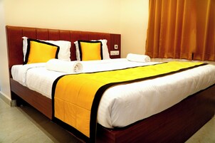 Memory foam beds, soundproofing, WiFi (free), individually furnished