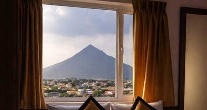 UJ PALLAZZIO - Business Class Luxury Hotel