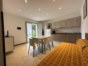 Interior - Renovated Villa With Garden and Pool Access (San Michele al Tagliamento)