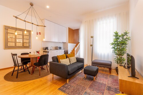 2 Bedroom Apartment in Oporto