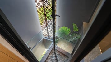 Deluxe szoba kétszemélyes ággyal | Íróasztal, laptophoz jól használható munkafelület és ingyenes wifi