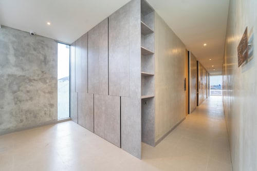 Keenan Living Luxe Seturan