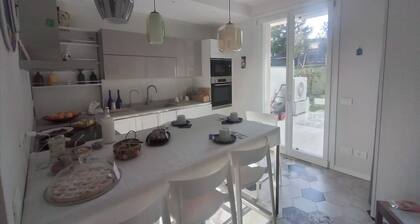 Beautiful villa a few kilometers from Florence and the Florentine hills