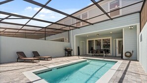 Unclassified image, 5 of 35, button - 5 BD / 4.5 BA/ Windsor Cay (16085 BW) (Clermont)