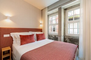 1 bedroom, iron/ironing board - Stylish River View Apartment in Porto (Porto)