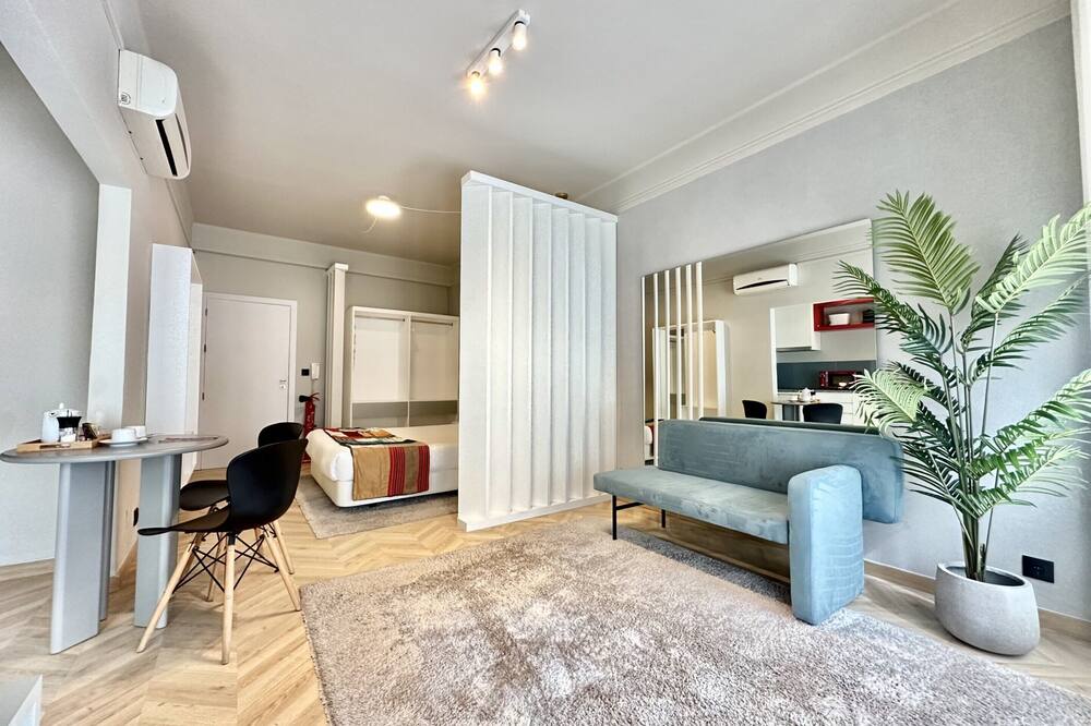 Centrally Located Apartment in Oporto
