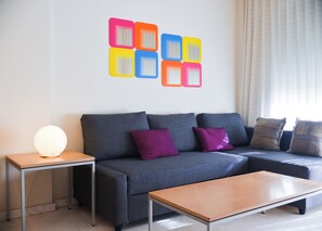 TV, tavolo da ping pong