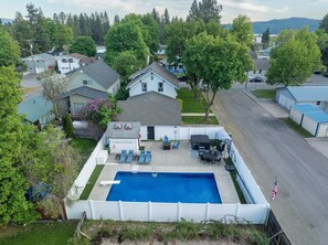 Udendørs pool, opvarmet pool