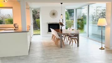 Ferienhaus, 5 Schlafzimmer, barrierefrei, Raucher | Wohnbereich