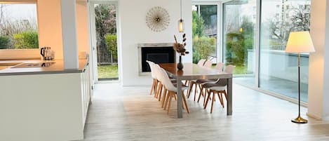 Ferienhaus, 5 Schlafzimmer, barrierefrei, Raucher | Wohnbereich