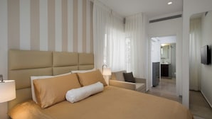 Room - Beachfront 2BR/2BA Desing Suite on Tel-Aviv (Tel Aviv-Yafo)