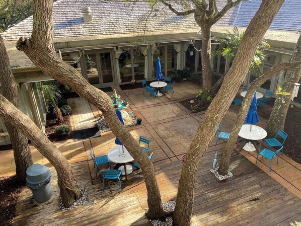 Outdoor dining - Beautiful One Bedroom Retreat (Horry County)