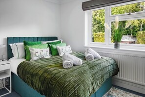 4 dormitorios, tabla de planchar con plancha, wifi y ropa de cama