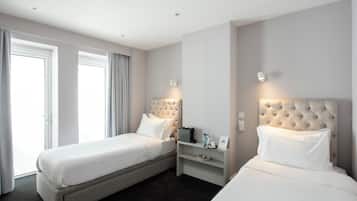 Comfort-Doppelzimmer, barrierefrei, Zimmerreinigung | Hochwertige Bettwaren, Betten mit Memory-Foam-Matratzen
